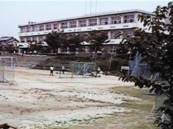 ���c�s���T�蒆�w�Z